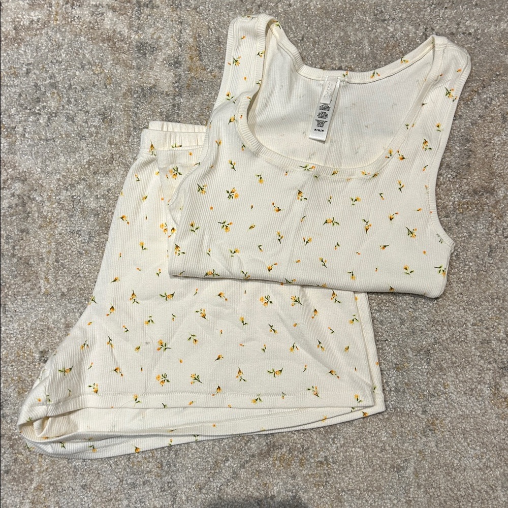 skims pj set